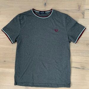 Fred Perry tipped t shirt, Large